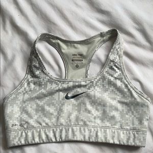 NIKE sports bra